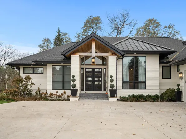 700 Evergreen Knls, Mendota Heights, MN 55118