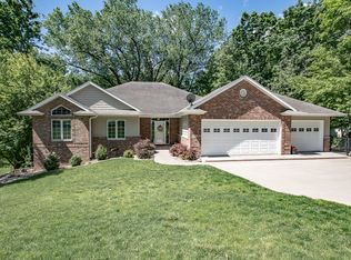 4917 Lincoln Heights Dr, Cedar Rapids, IA 52403