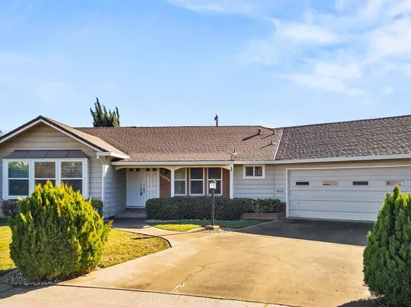 4546 Fairlane Ct, Carmichael, CA 95608