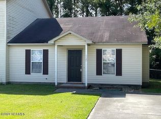 1140 Pueblo Dr, Jacksonville, NC 28546