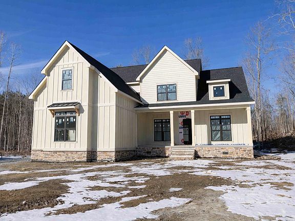 2nd image of 3057 Poe Rd