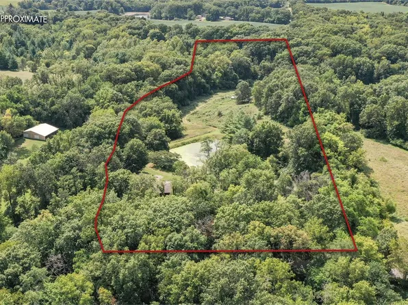 34753 Terpening Rd, Brighton, IL 62012