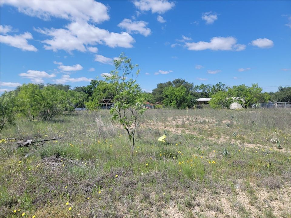 1st image of 8017 County Road 605