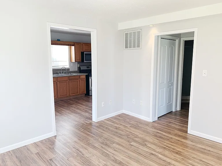 346 Virginia Ave — Photo 6