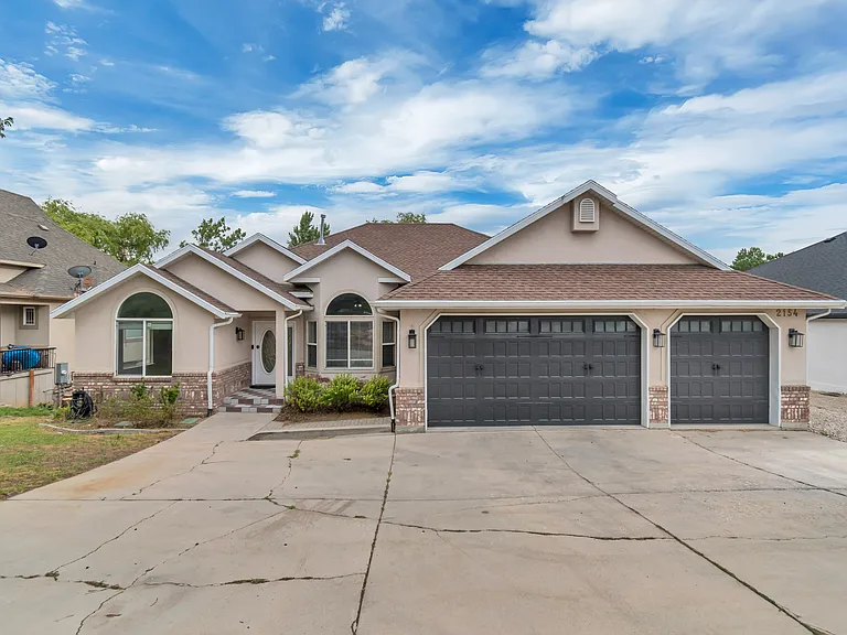 2154 E Wasatch Blvd — Photo 1