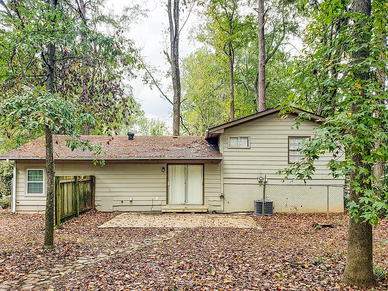 Sparta Dr — Photo 6