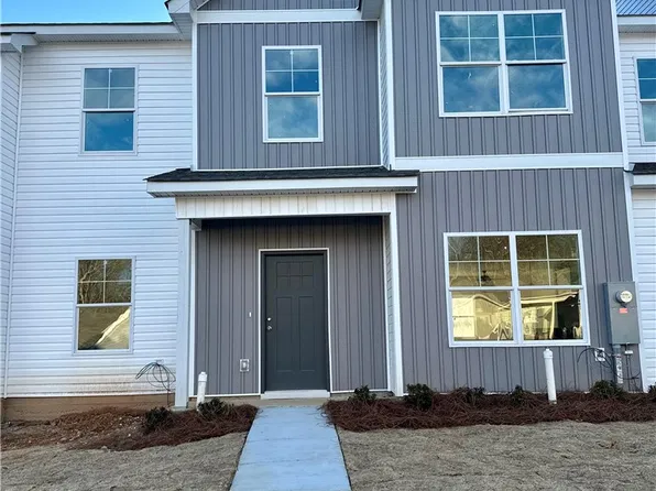 2131 Cobblestone Dr #8, Opelika, AL 36804
