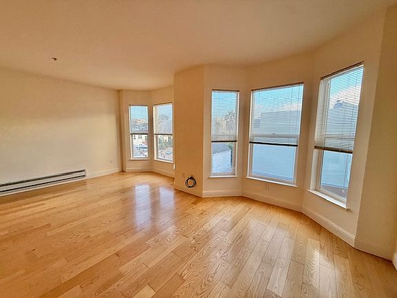 4th image of 118 Wood St APT 304