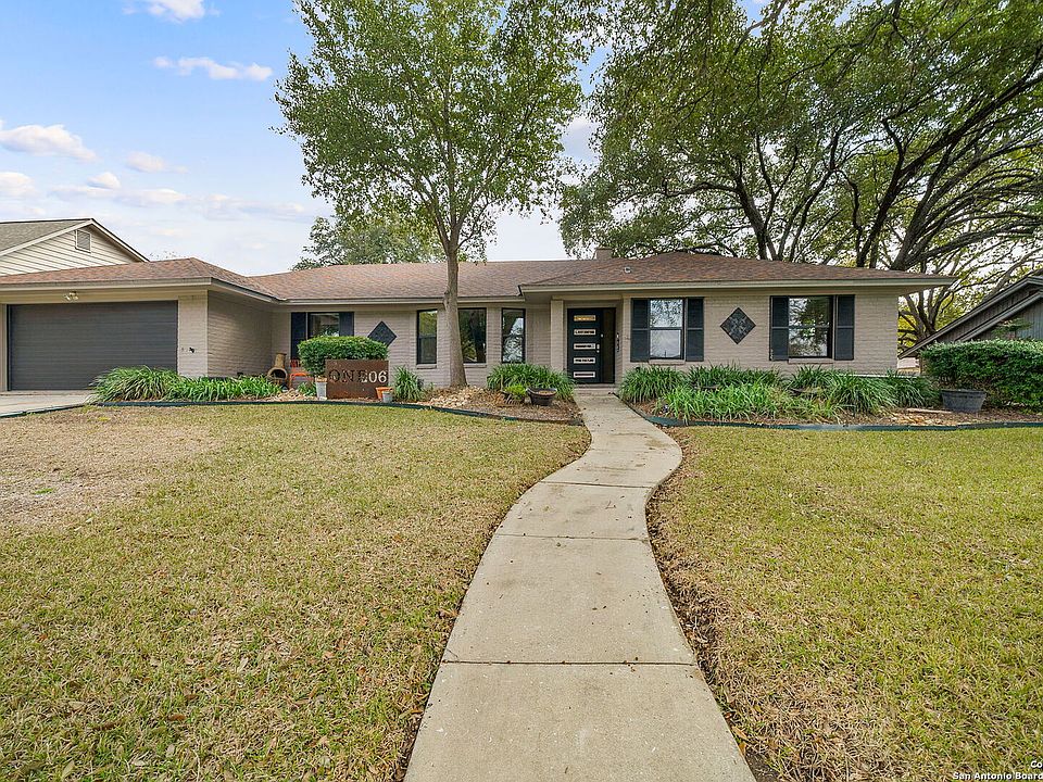 1st image of 106 Cotillion Dr