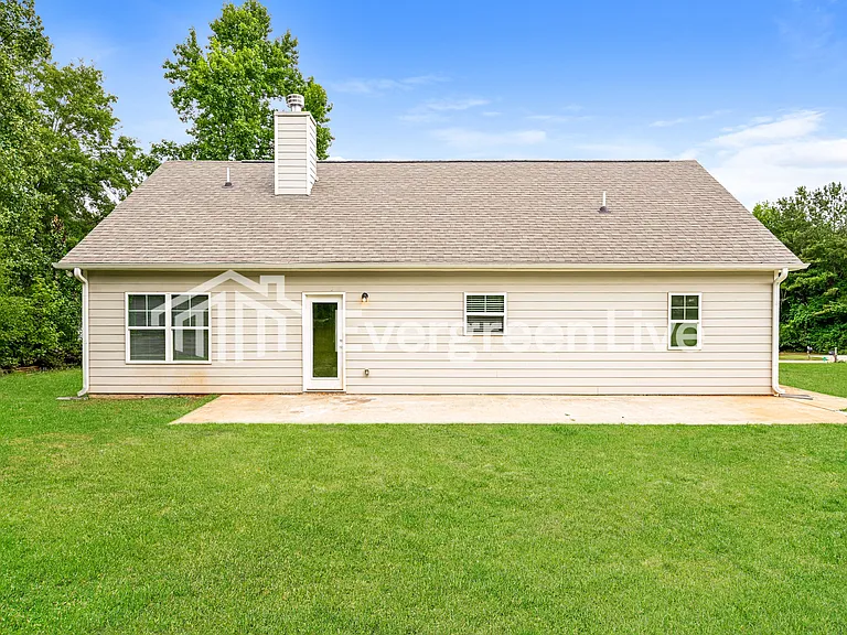780 Freeman Dr — Photo 13