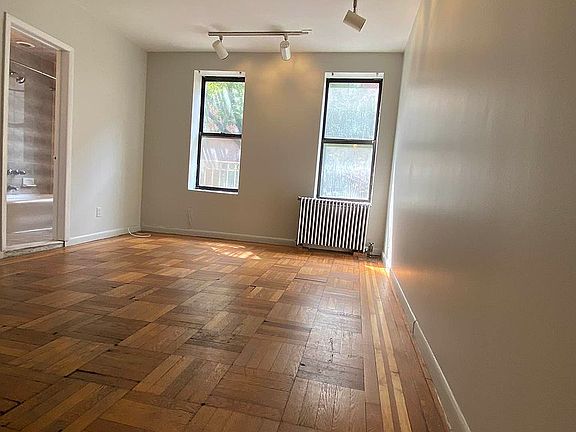 3rd image of 111 W 16th St APT 2G