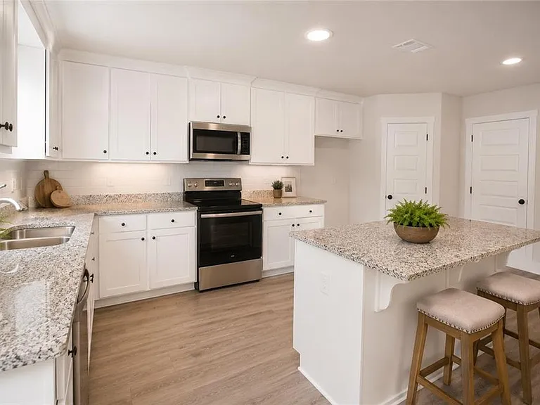 45 Altamaha Dr — Photo 5