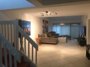 8735 Cleary Blvd, Fort Lauderdale, FL 33324
