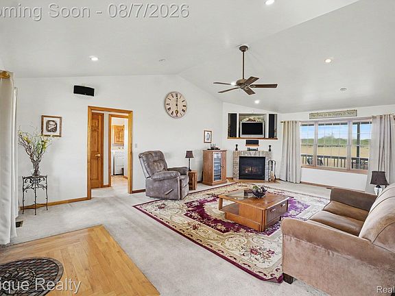 4th image of 2288 Daley Rd