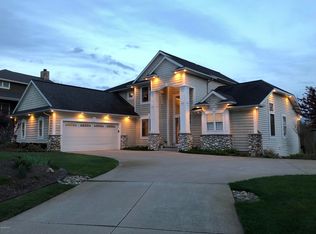 8478 Dunmore Ct SE, Ada, MI 49301