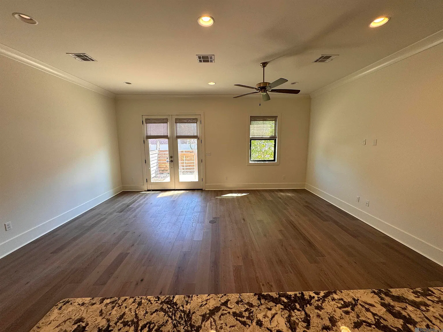 2 bed, 1734 sqft, $2,650 — Photo 4