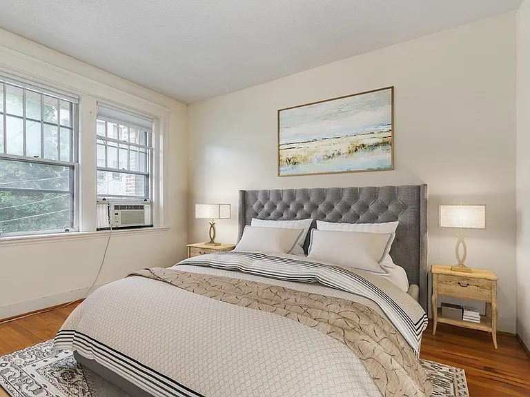 153 Strathmore Rd #5 — Photo 12