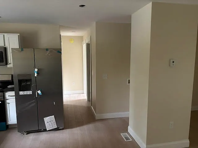 2 bed, 840 sqft, $1,700 — Photo 3