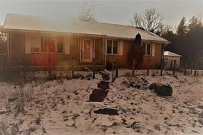 261 Redstone Furnace Rd photo 1