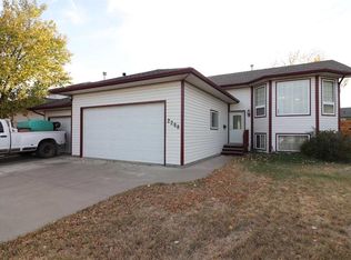 2288 W 7th Ave NE, Medicine Hat, AB T1C1K5