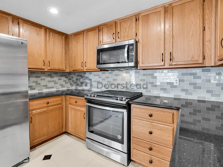 11018 Charleston St — Photo 21