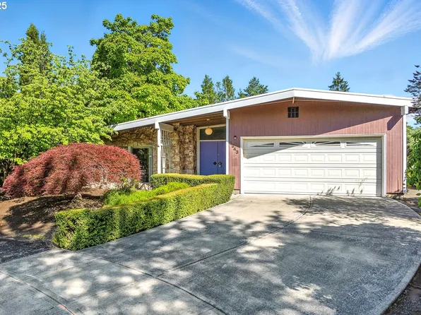 3943 NW Echo Ct, Portland, OR 97229