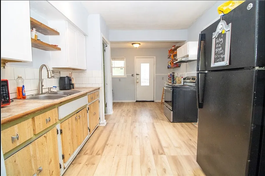 2 bed, 1016 sqft, $1,200 — Photo 2