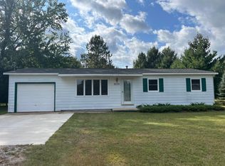 8045 Lafayette St, Vanderbilt, MI 49795