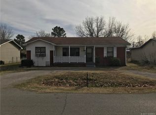 309 E Fry Pl, Claremore, OK 74017