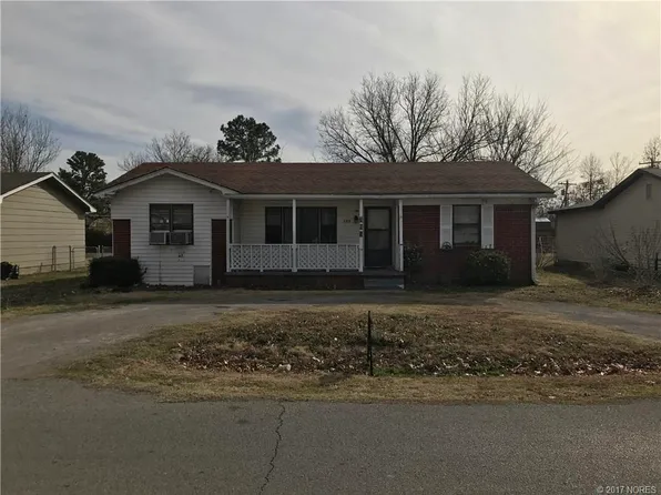 309 E Fry Pl, Claremore, OK 74017