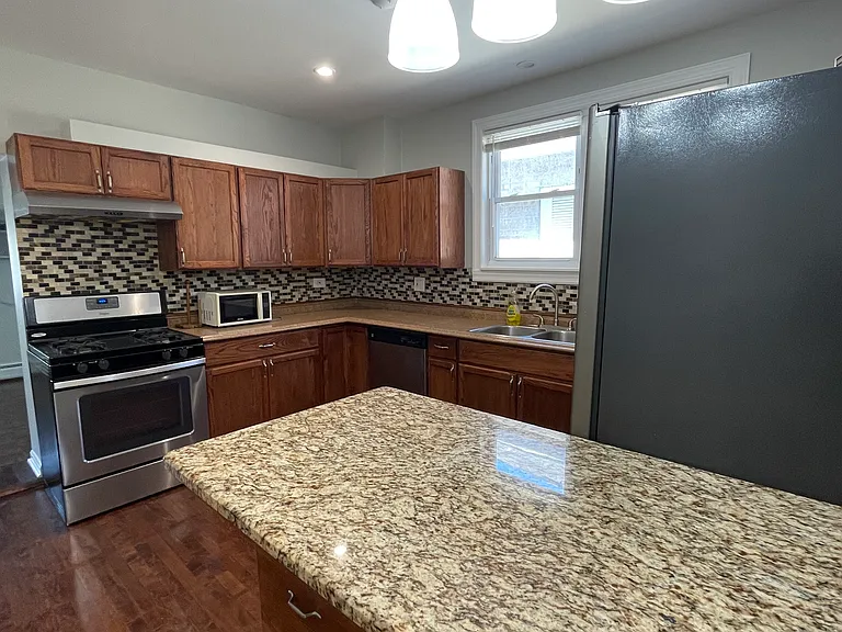 7659 W Sunset Dr #1 — Photo 4