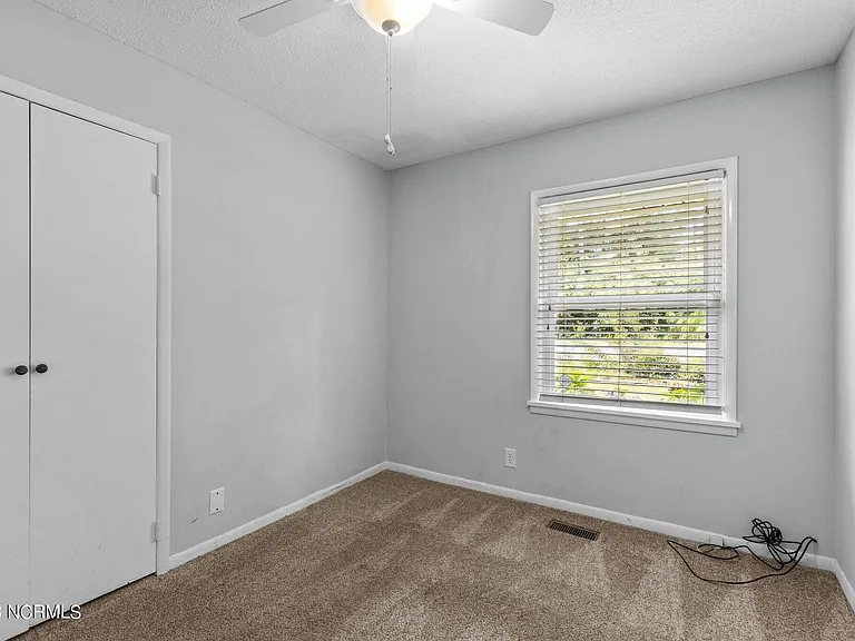 4303 Country Club Rd — Photo 27