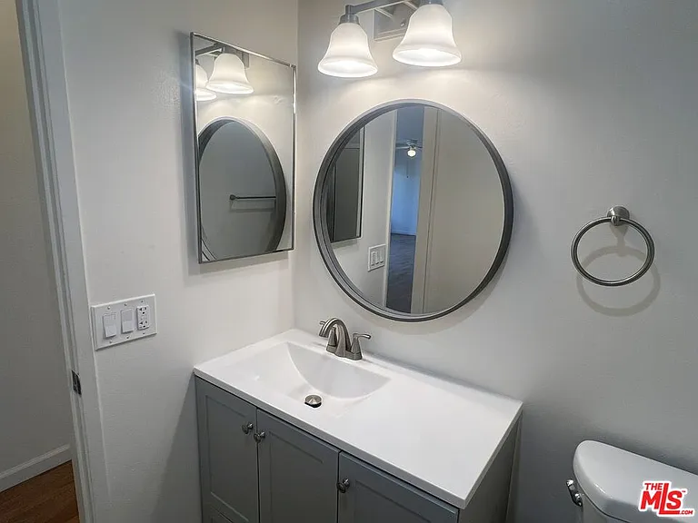 6000 Canterbury Dr #6000D212 — Photo 31