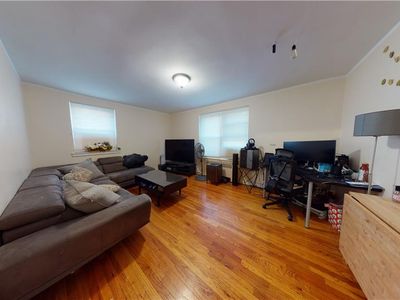 1478 E 28th St APT 1O, Brooklyn, NY, 11210