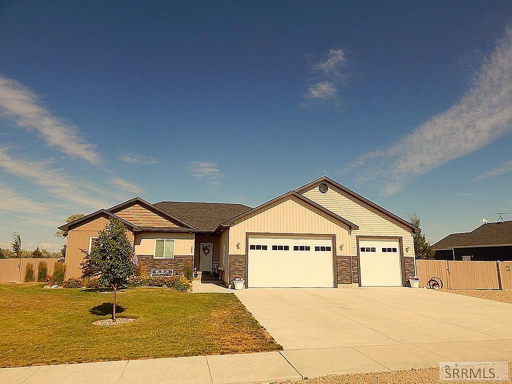 166 N 4122 E, Rigby, ID 83442 MLS 2155693 Zillow