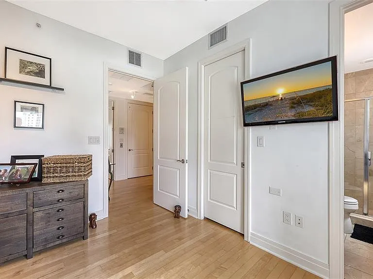 235 Cocoanut Ave #128E — Photo 30