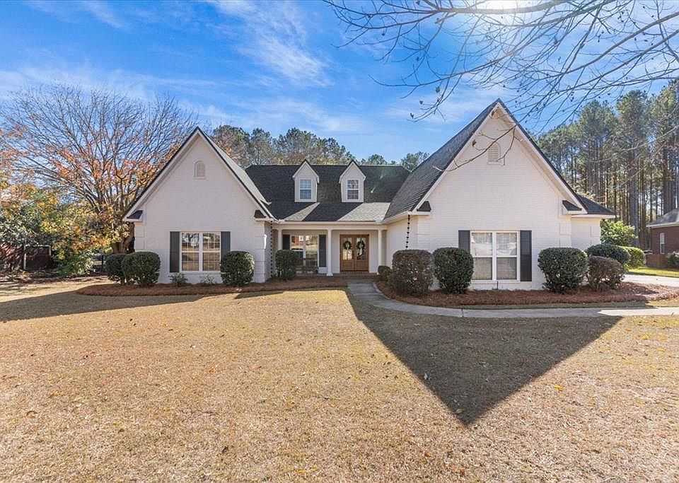 1st image of 118 Telford Pl