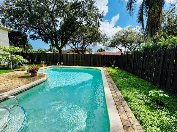 11796 SW 134th Pl, Miami, FL 33186
