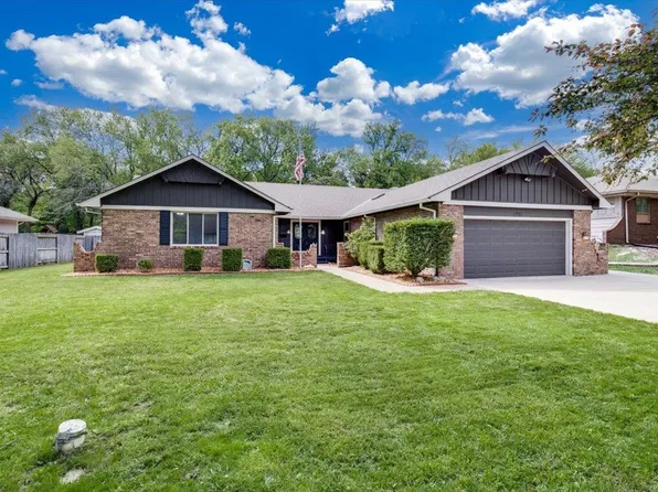 1231 N Dry Creek Dr, Derby, KS 67037