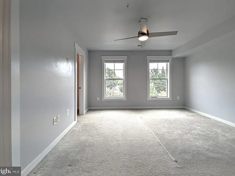 22447 Verde Gate Ter — Photo 34