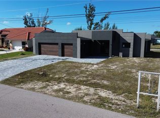 2116 SW 15th Ave, Cape Coral, FL 33991