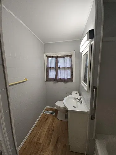 3233 176th St Photo 1
