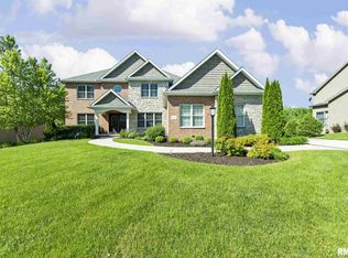 911 S Copperpoint Dr, Dunlap, IL 61525