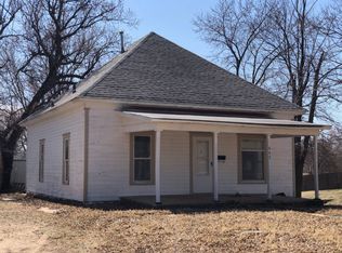 645 W B Ave, Kingman, KS 67068