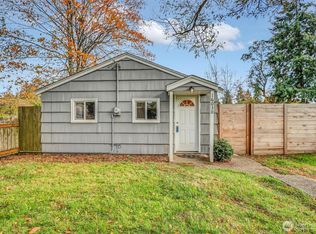 16030 15th Ave SW, Burien, WA 98166