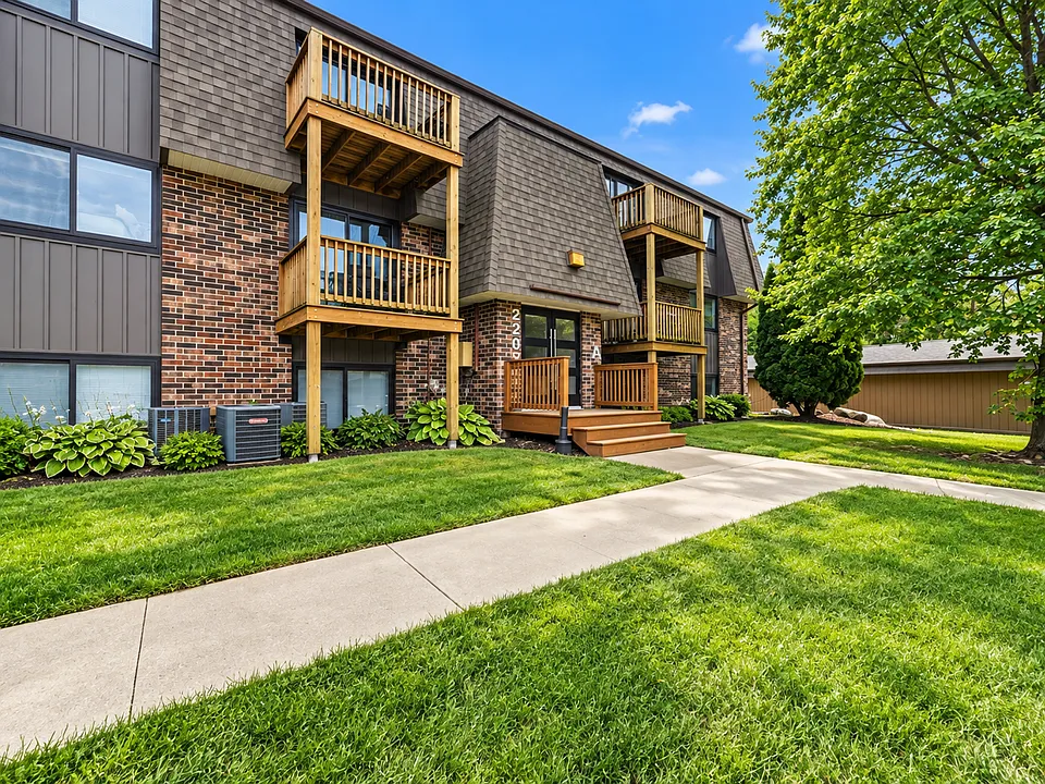 2206 Thunder Ridge Blvd