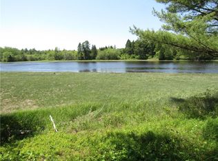 4 Kansas Rd, Milbridge, ME 04658