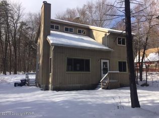 520 Cayuga Dr, Tobyhanna, PA 18466