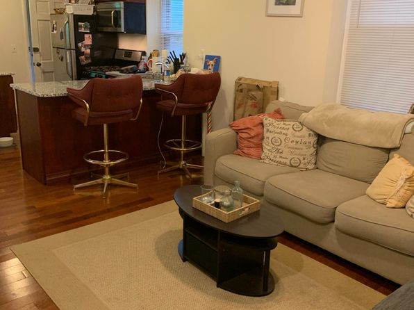 2041 Spring Garden St APT 1R