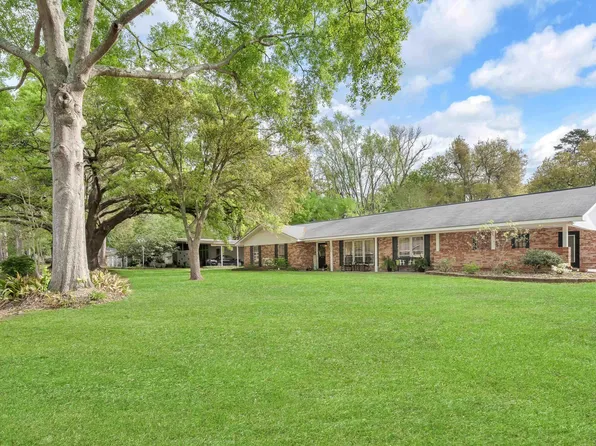 1355 Carolyn Sue Dr, Baton Rouge, LA 70815